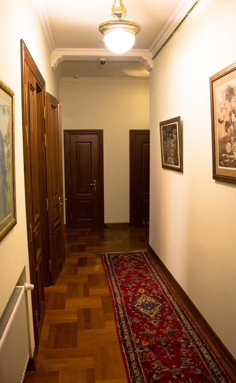 British Club Lviv 호텔 외부 사진