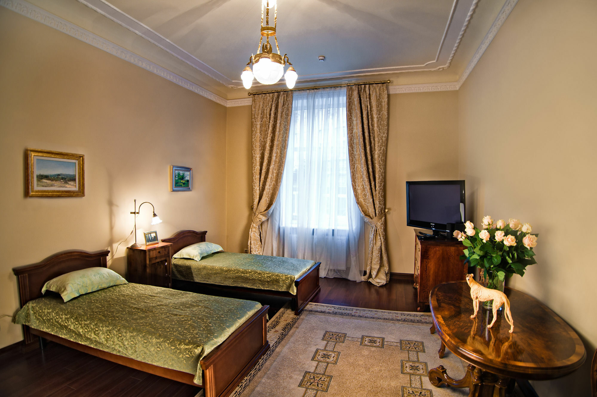 British Club Lviv 호텔 외부 사진